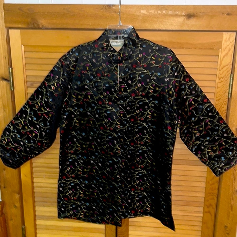 Beautiful Vintage 90’s silk oriental jacket